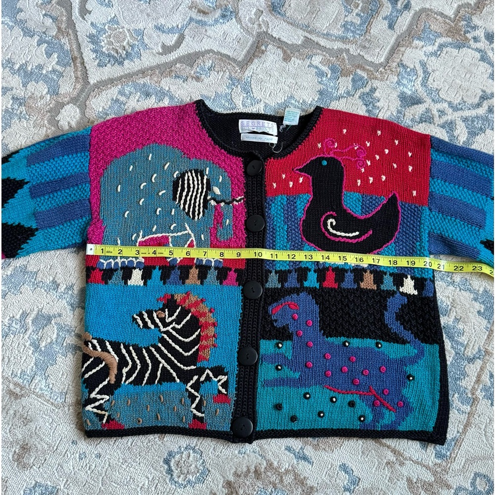 Colorful Animal Motif Button-Front Cardigan Sweater - Multicolor - Picture 4 of 9